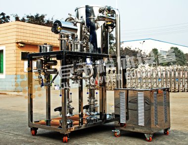  6、質(zhì)保期外氣流粉碎機設(shè)備出現(xiàn)故障